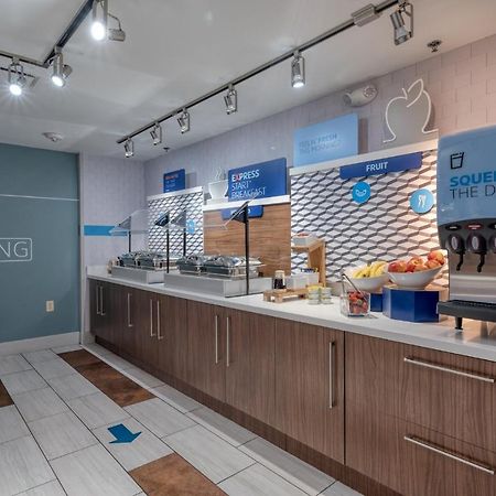 Holiday Inn Express Radcliff Fort Knox By Ihg Zewnętrze zdjęcie