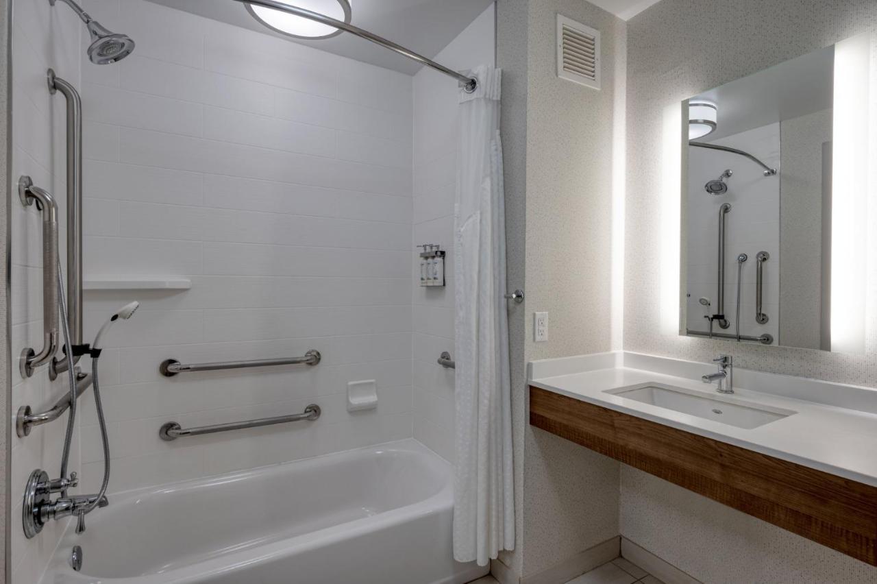Holiday Inn Express Radcliff Fort Knox By Ihg Zewnętrze zdjęcie