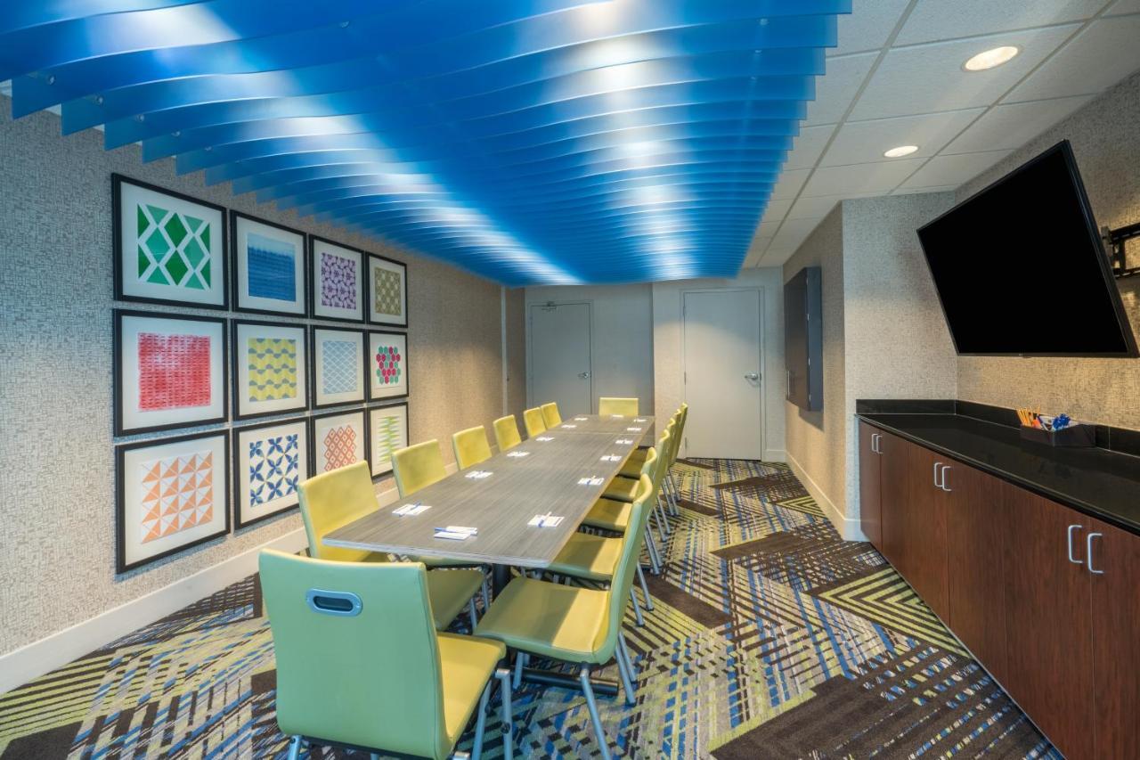 Holiday Inn Express Radcliff Fort Knox By Ihg Zewnętrze zdjęcie