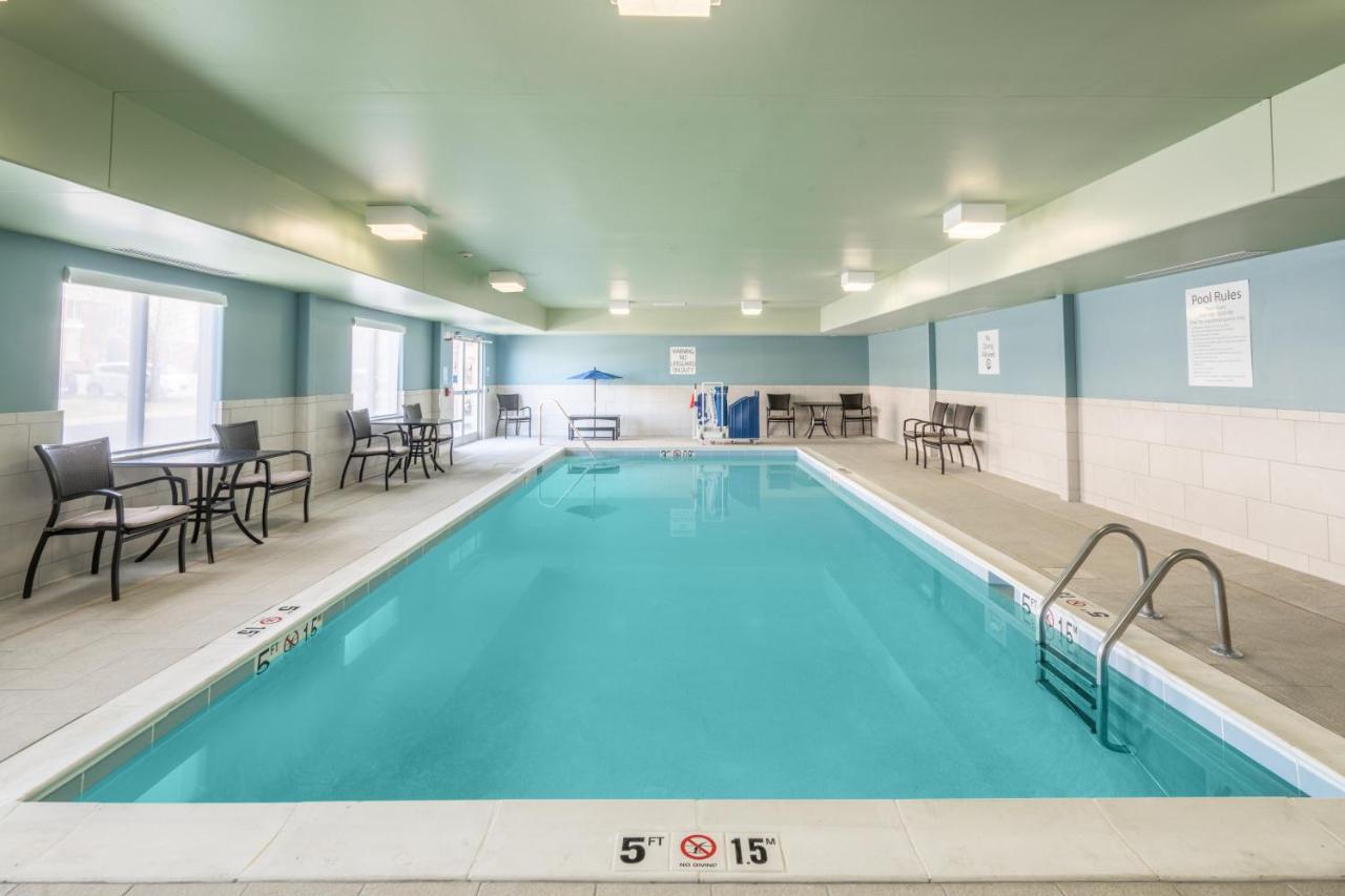 Holiday Inn Express Radcliff Fort Knox By Ihg Zewnętrze zdjęcie