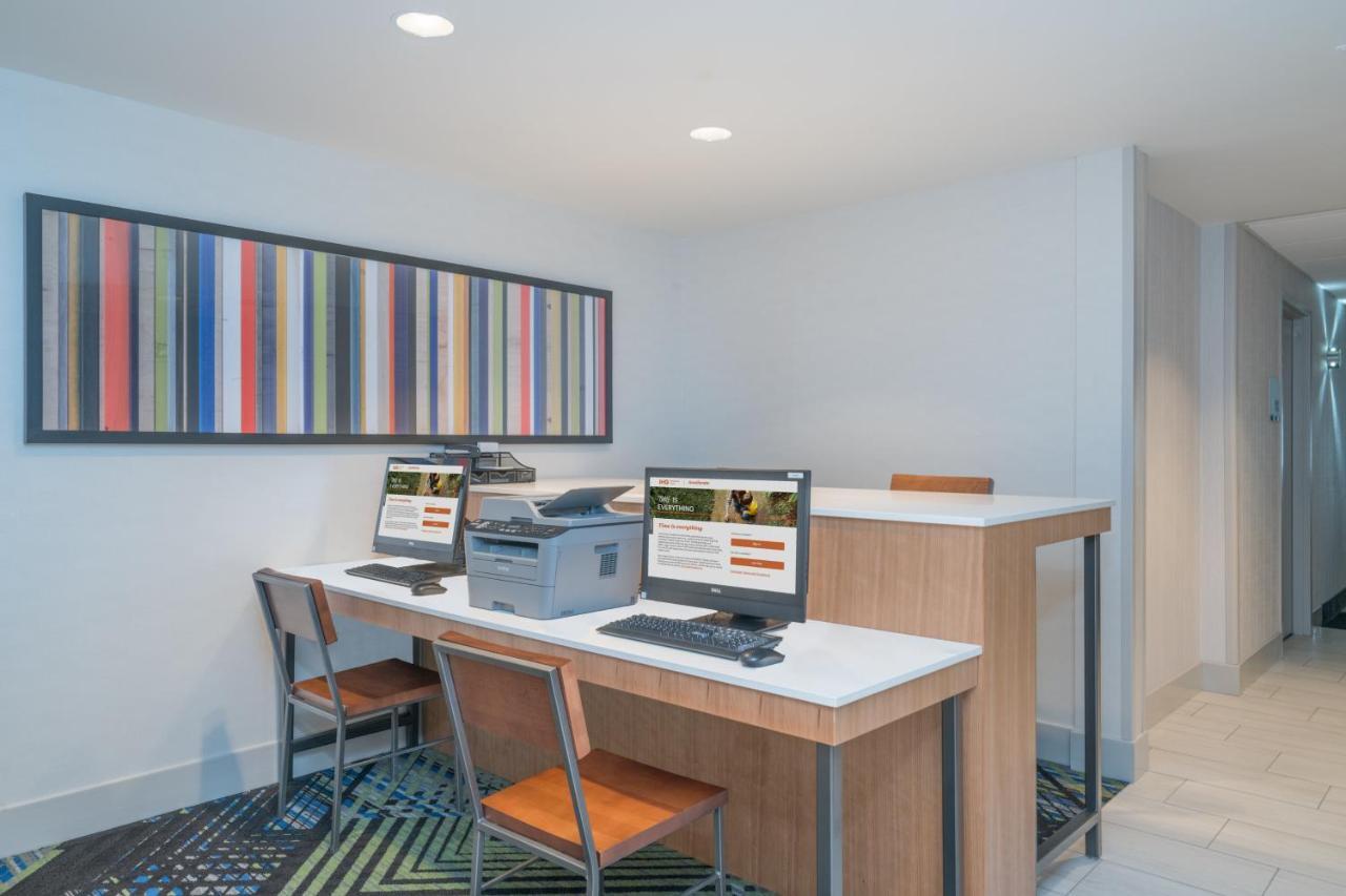 Holiday Inn Express Radcliff Fort Knox By Ihg Zewnętrze zdjęcie